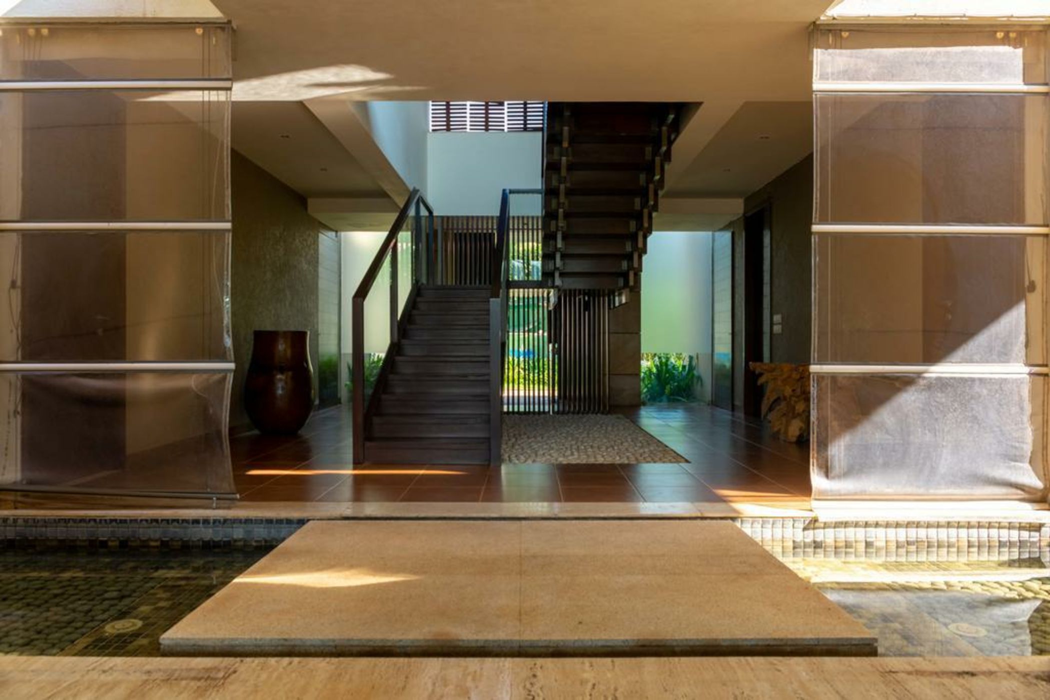 Bella Antlia by Vista Rooms