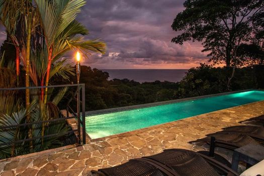 Tiki Villas Rainforest Lodge - Adults Only