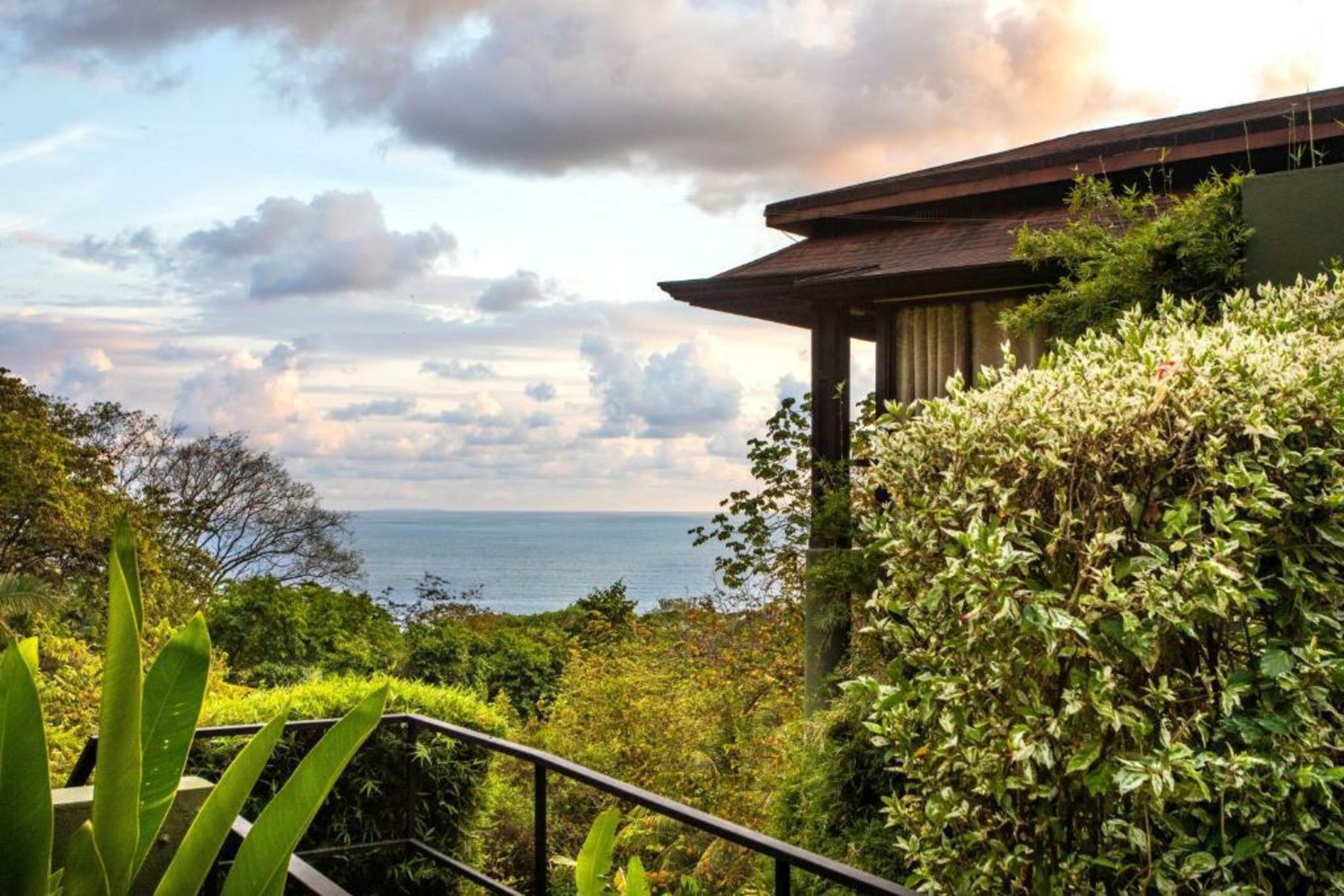 Tiki Villas Rainforest Lodge - Adults Only