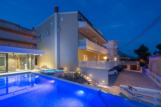 Villa Mandalinic