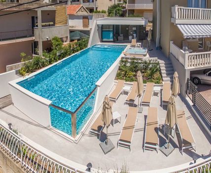 Villa Mandalinic