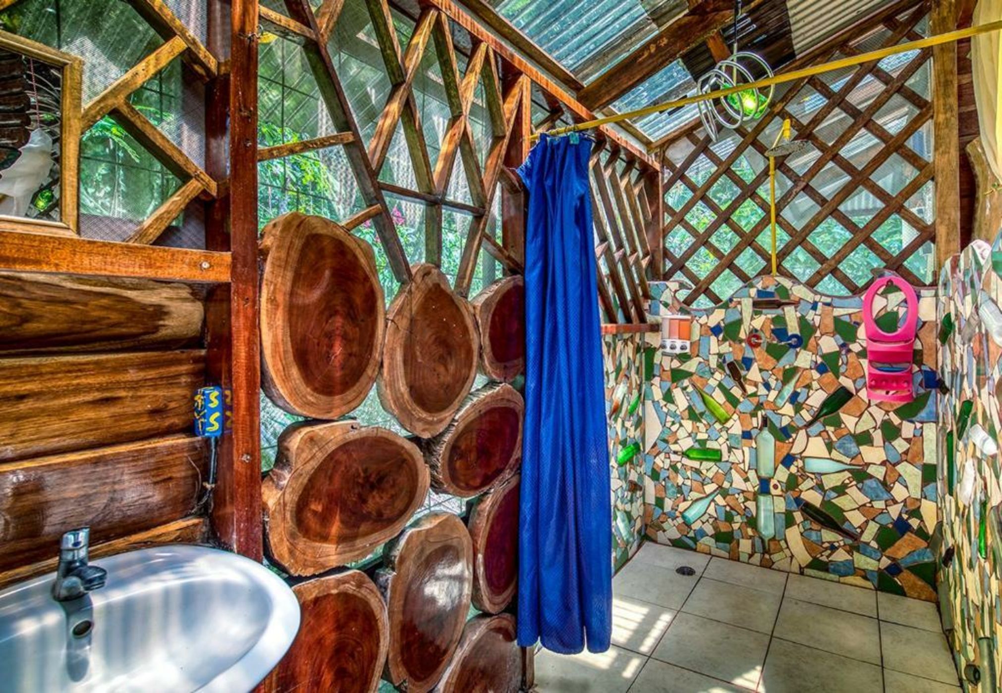 Congo Bongo EcoVillage Costa Rica