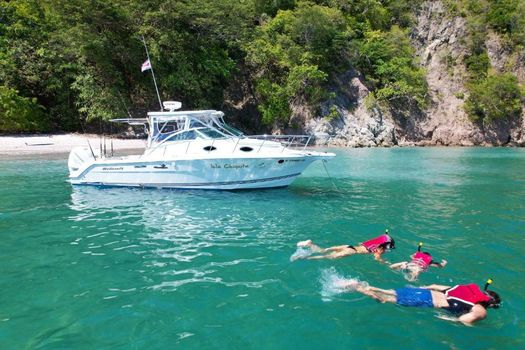 Isla Chiquita Glamping Hotel