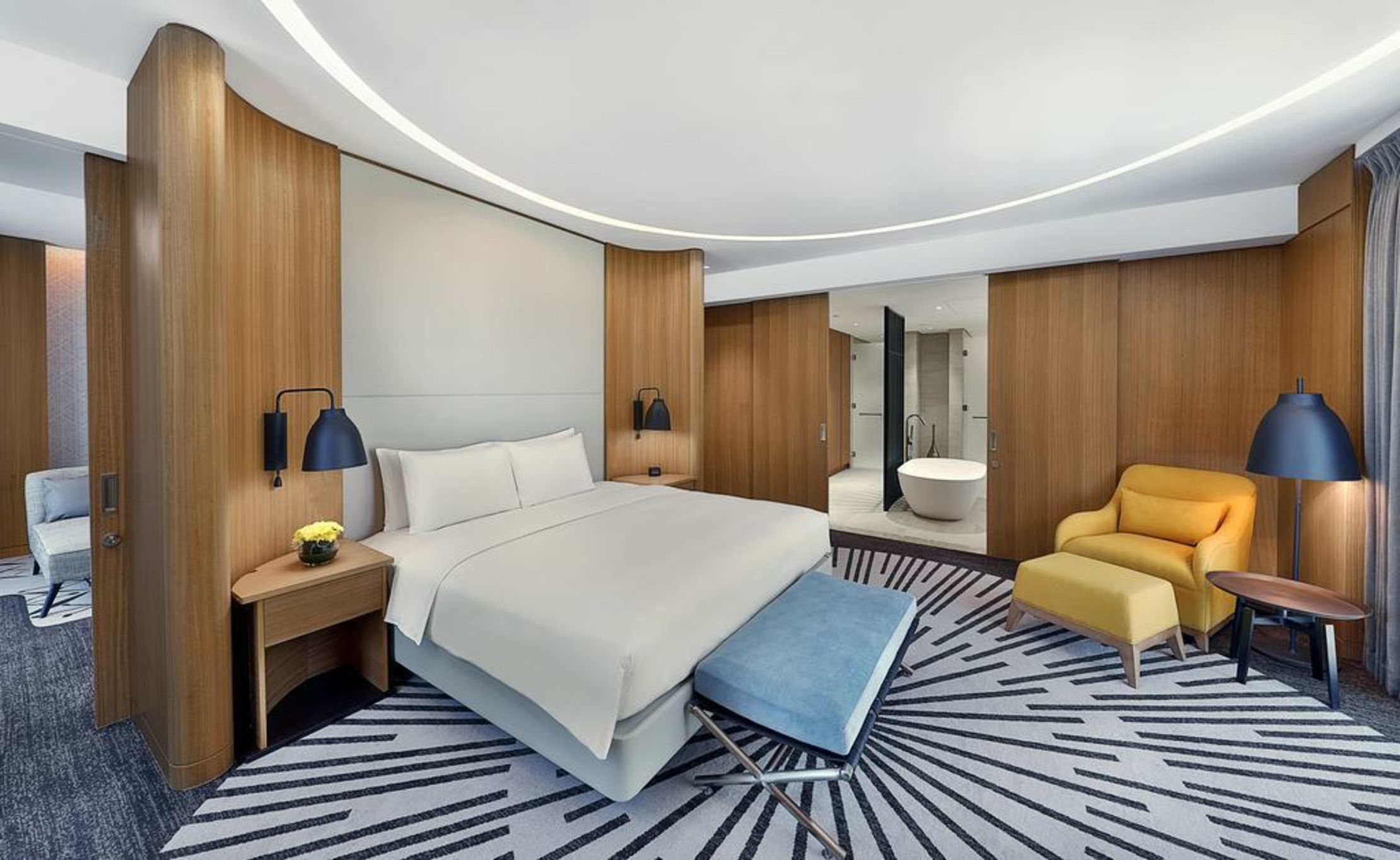 DoubleTree by Hilton Dubai - Business Bay