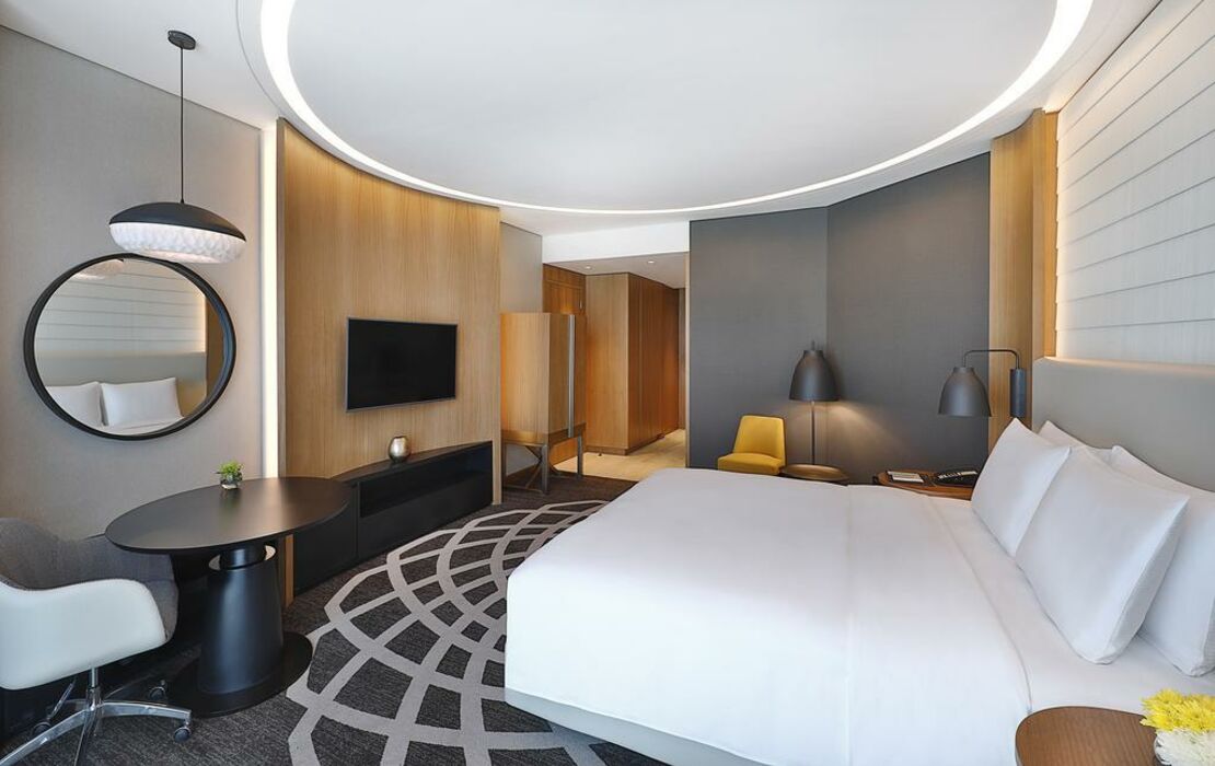 DoubleTree by Hilton Dubai - Business Bay