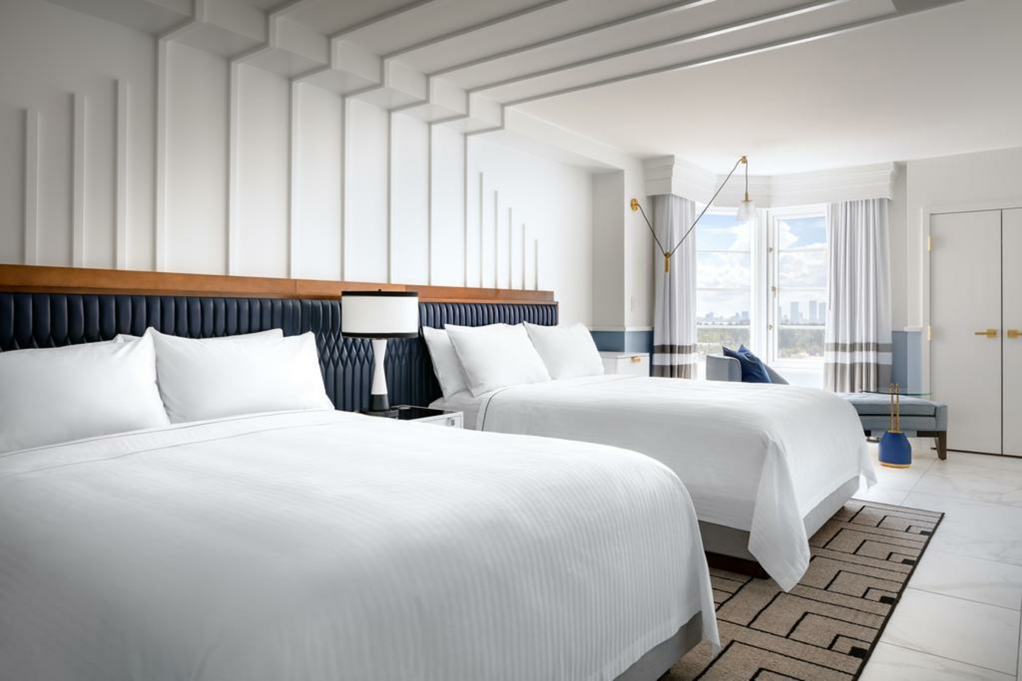 Cadillac Hotel & Beach Club, Autograph Collection