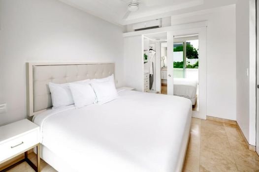 Antera Hotel & Residences