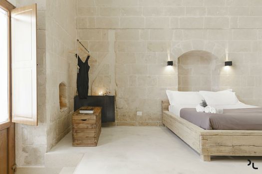 Hydria Rooms