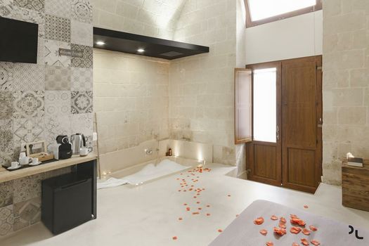 Hydria Rooms