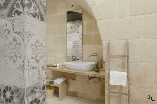 Hydria Rooms