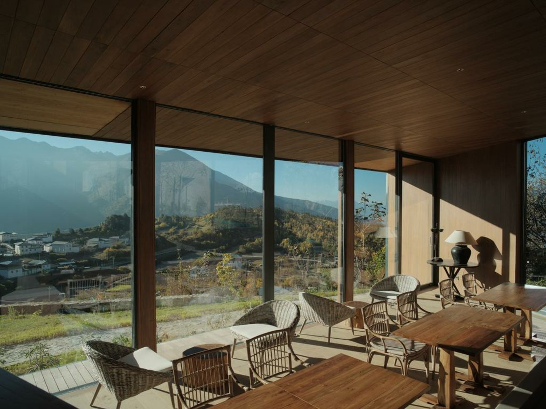 Sunyata Hotel. Deqin Meili