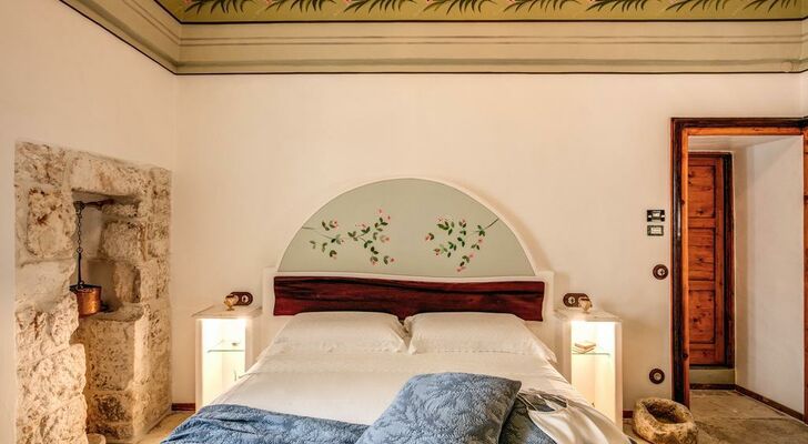 Palazzo Stunis Charme B&B
