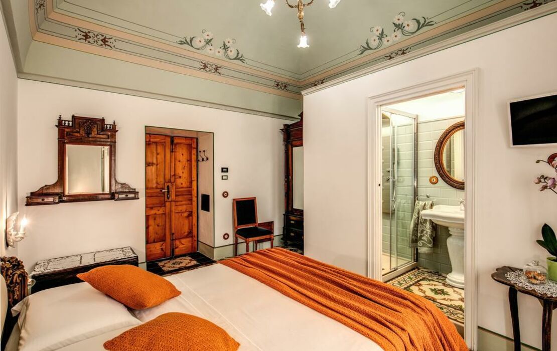 Palazzo Stunis Charme B&B
