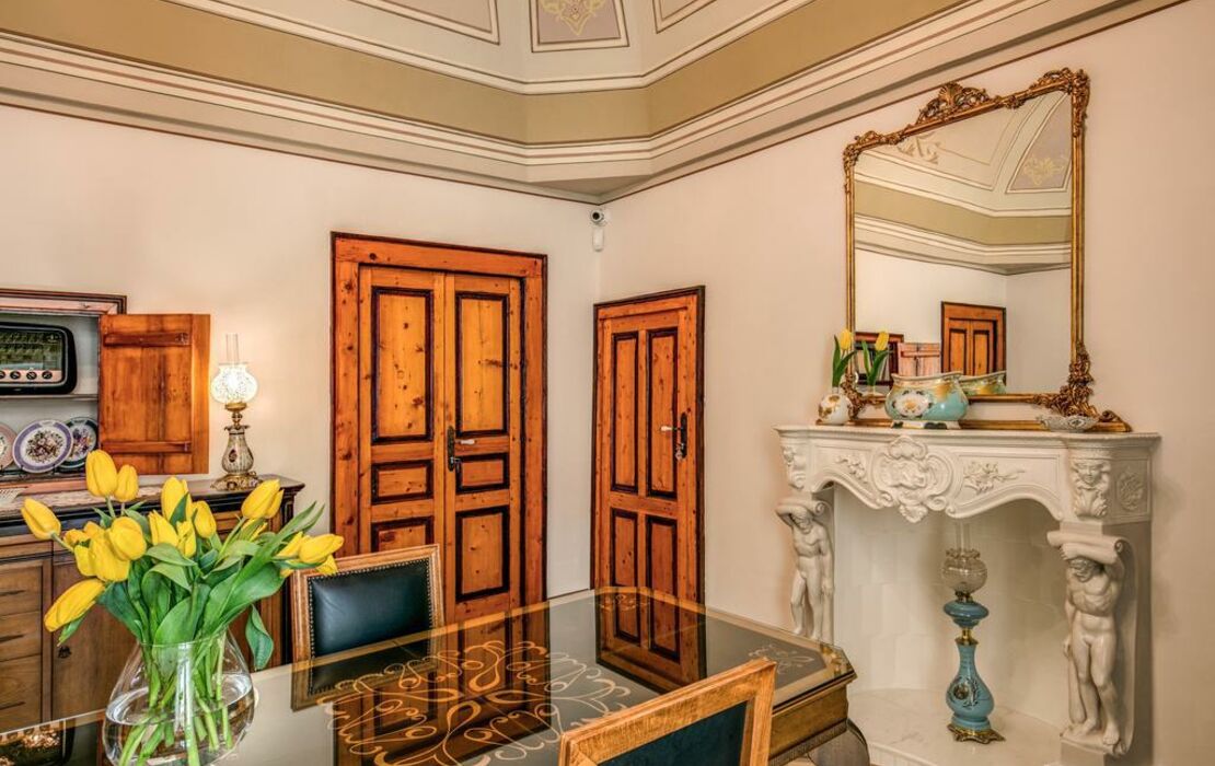 Palazzo Stunis Charme B&B