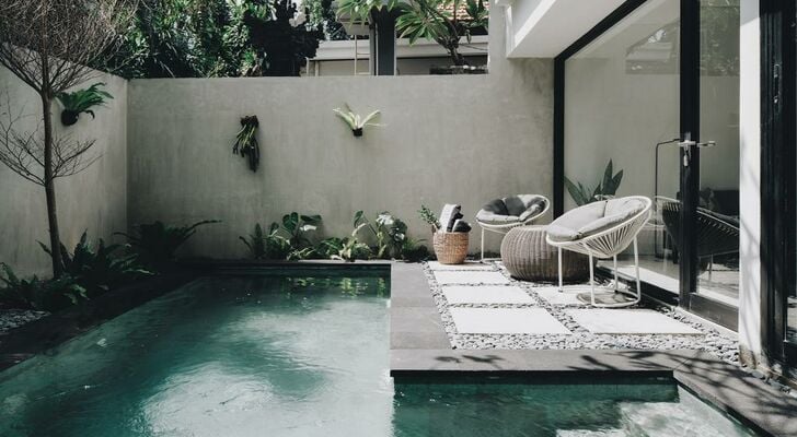 Lloyd's Inn Bali