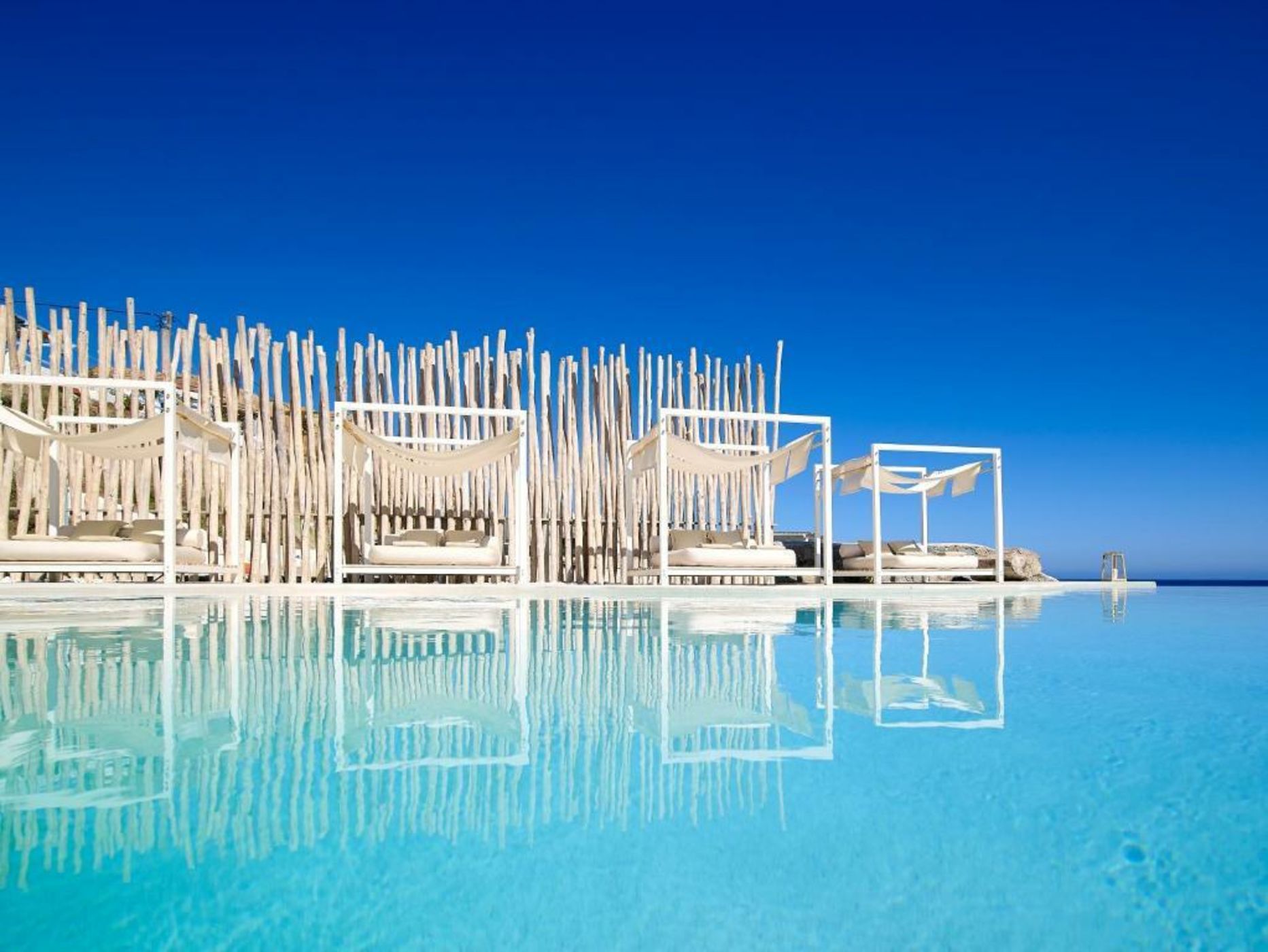 Artemis Deluxe Rooms