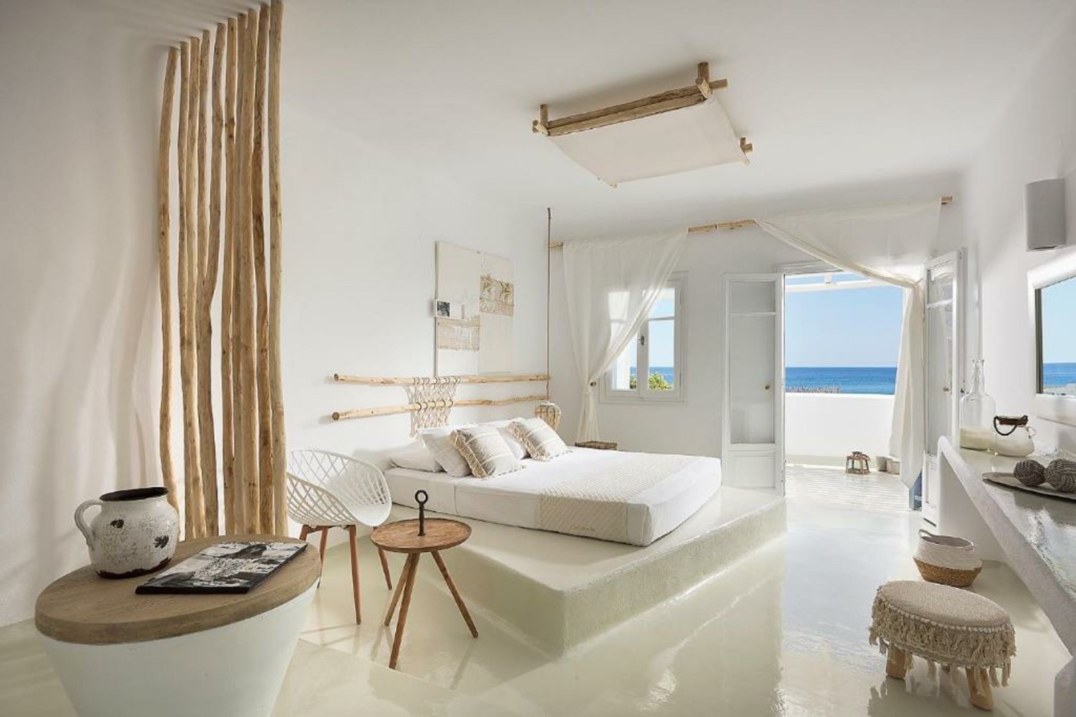 Artemis Deluxe Rooms