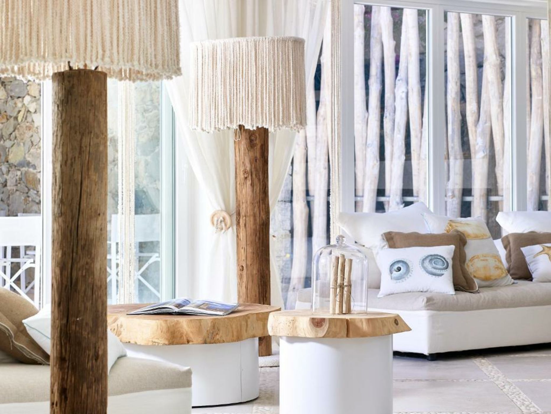 Artemis Deluxe Rooms