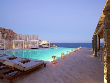 Artemis Deluxe Rooms