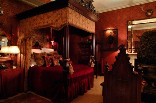 The Witchery by the Castle