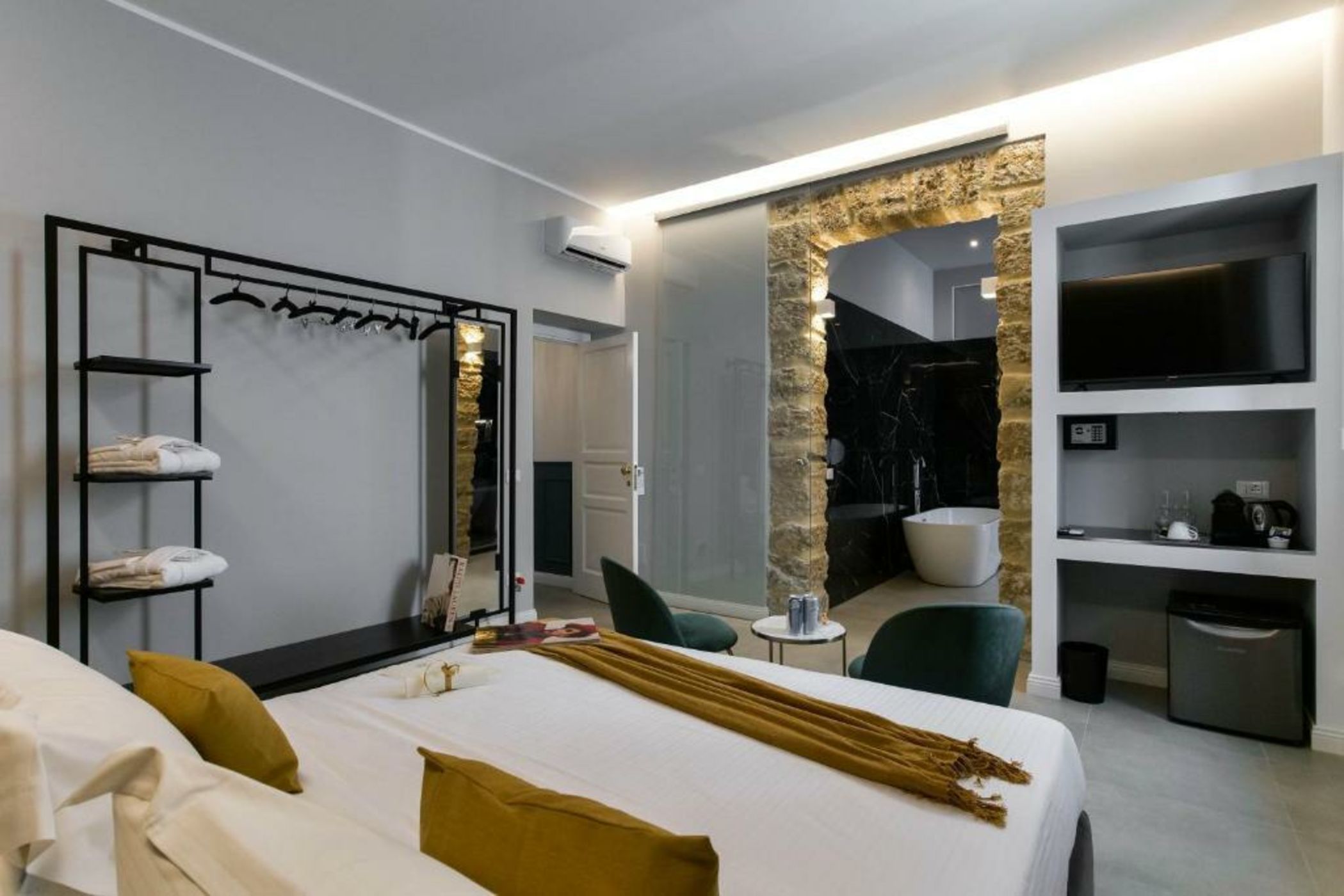 Family Affair Palermo