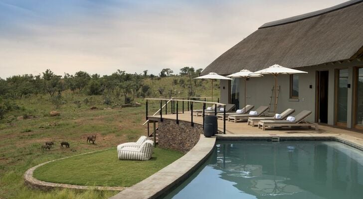 MHONDORO SAFARI LODGE & VILLA