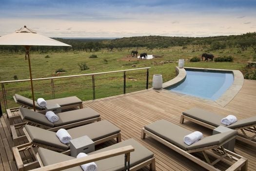 MHONDORO SAFARI LODGE & VILLA