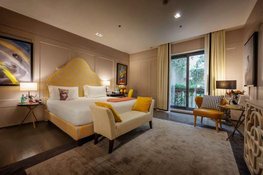 Singer Palace Hotel