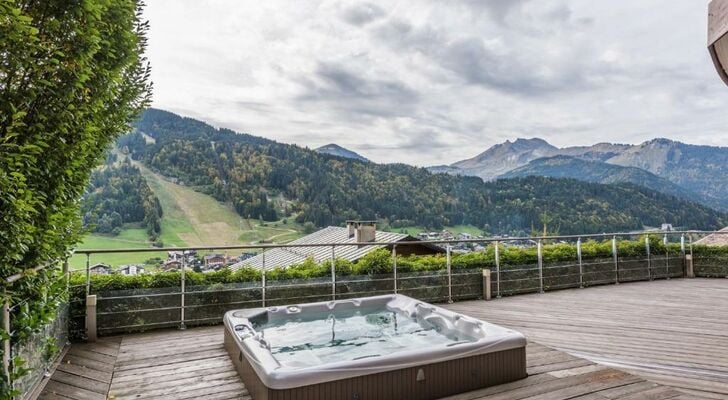 Chalet Omaroo II Morzine - by EMERALD STAY