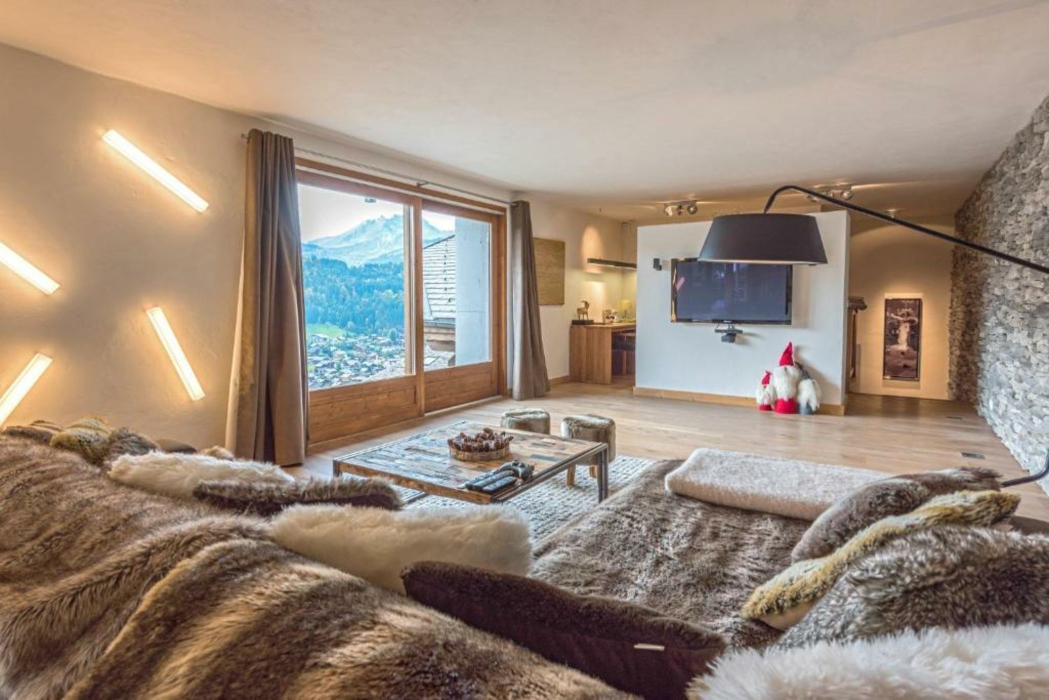 Chalet Omaroo II Morzine - by EMERALD STAY