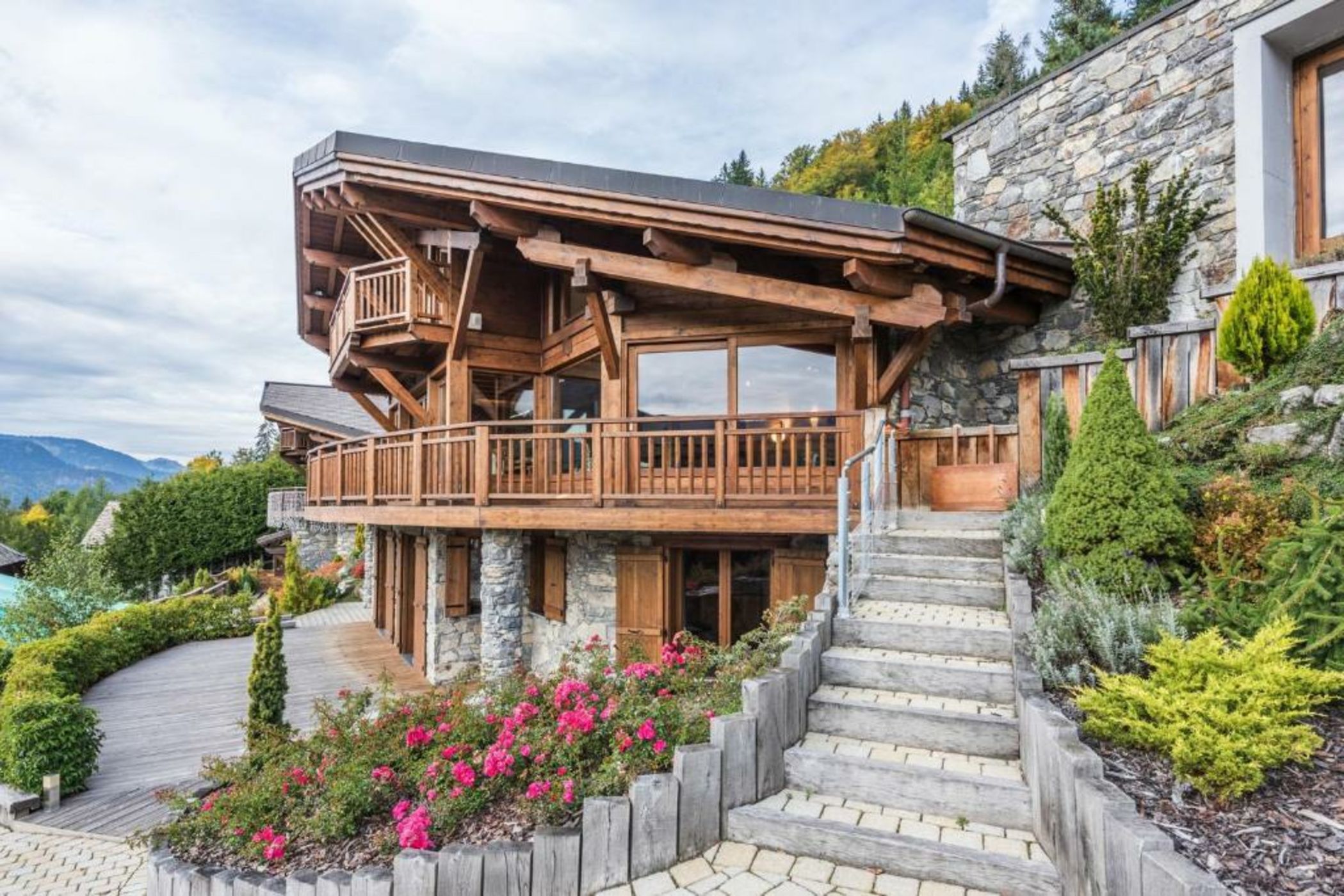 Chalet Omaroo II Morzine - by EMERALD STAY