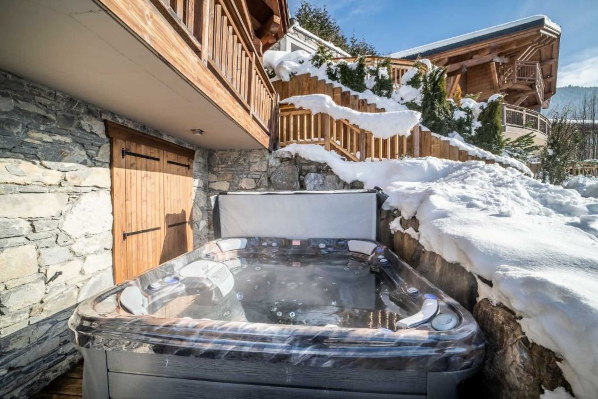 Chalet Omaroo II Morzine - by EMERALD STAY
