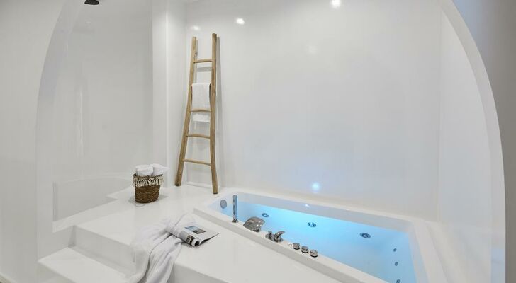Arco Solium Suites