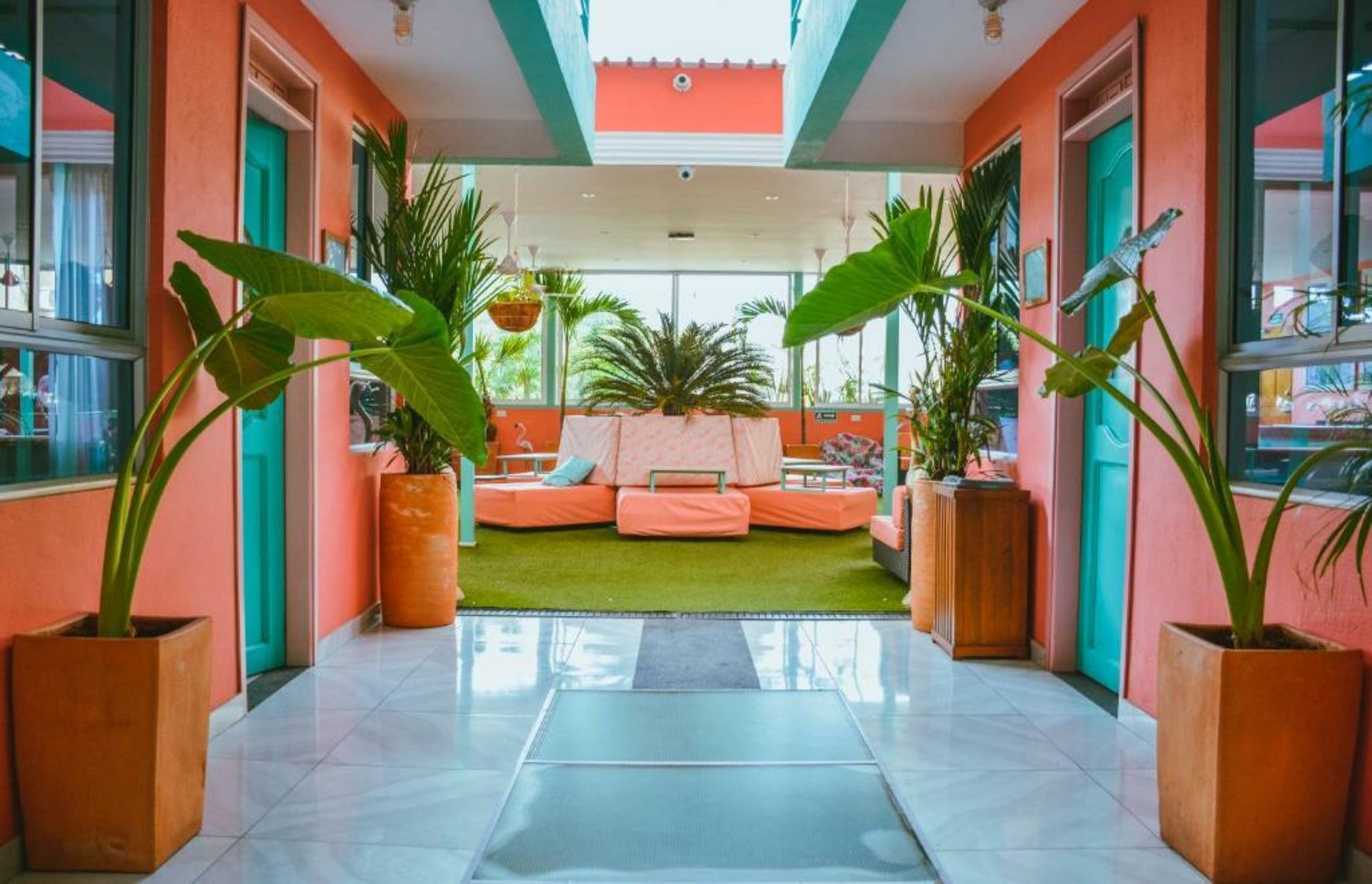 Flamingo Hostel & Coworking