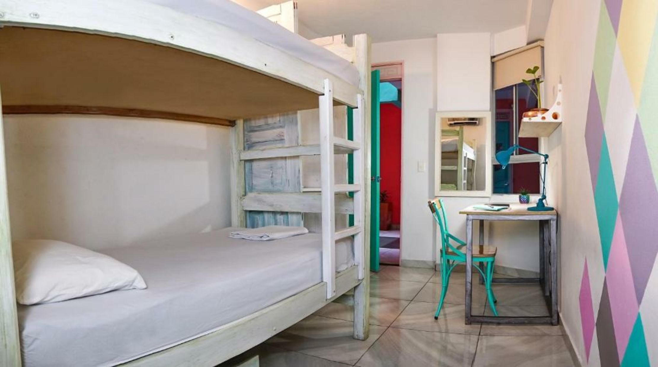 Flamingo Hostel & Coworking