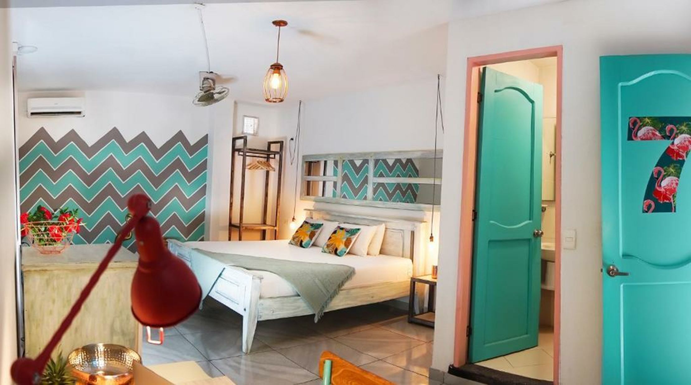 Flamingo Hostel & Coworking