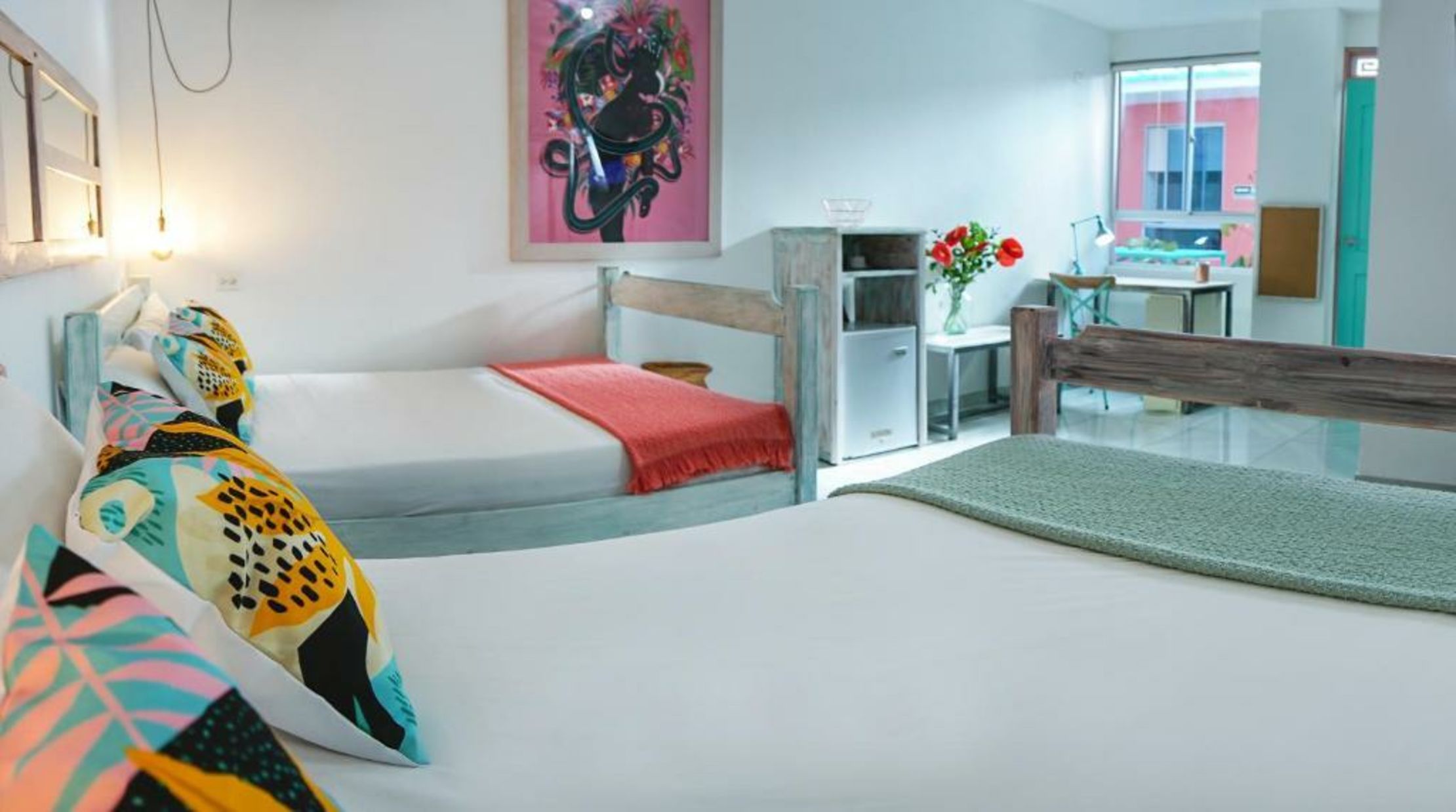 Flamingo Hostel & Coworking