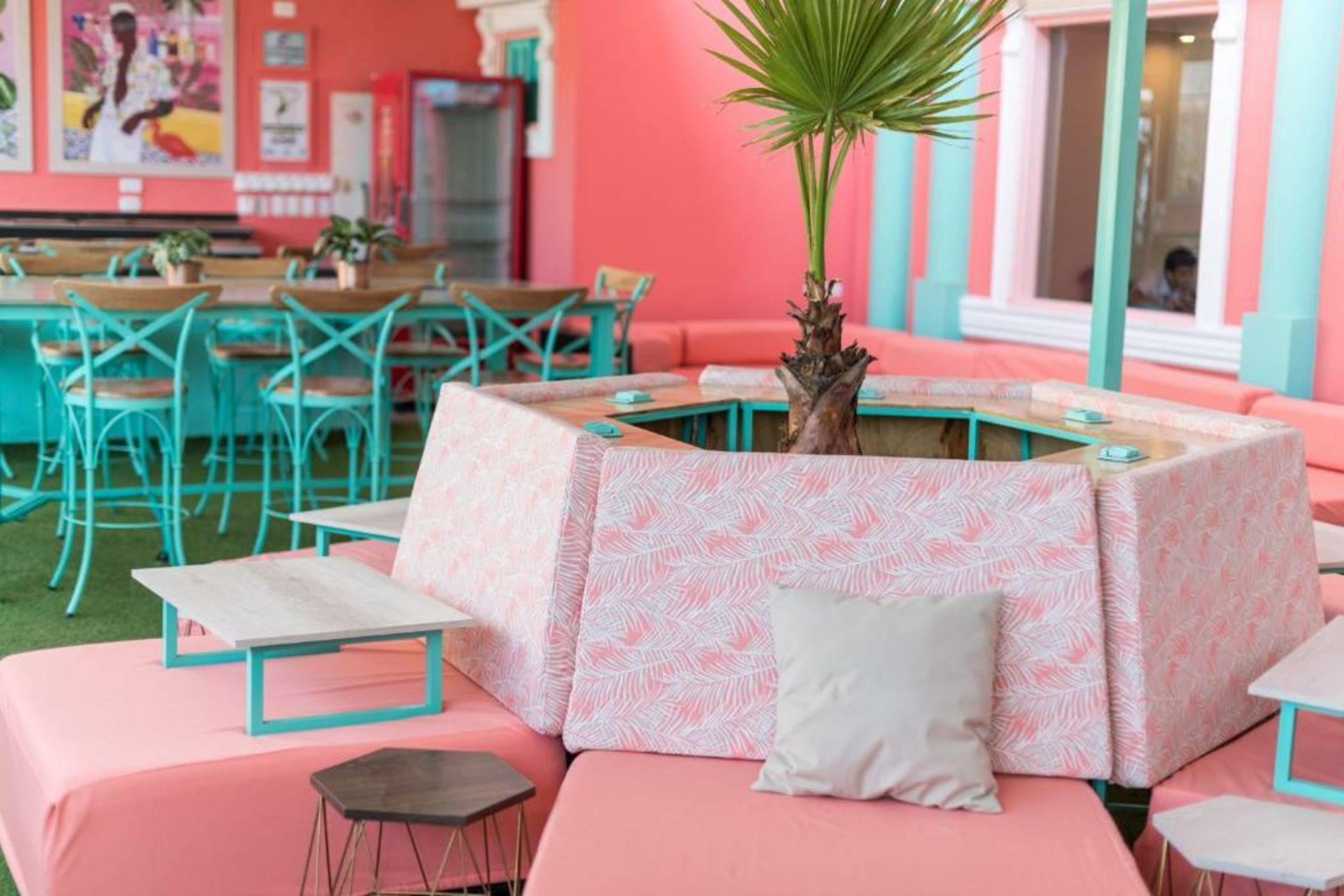 Flamingo Hostel & Coworking