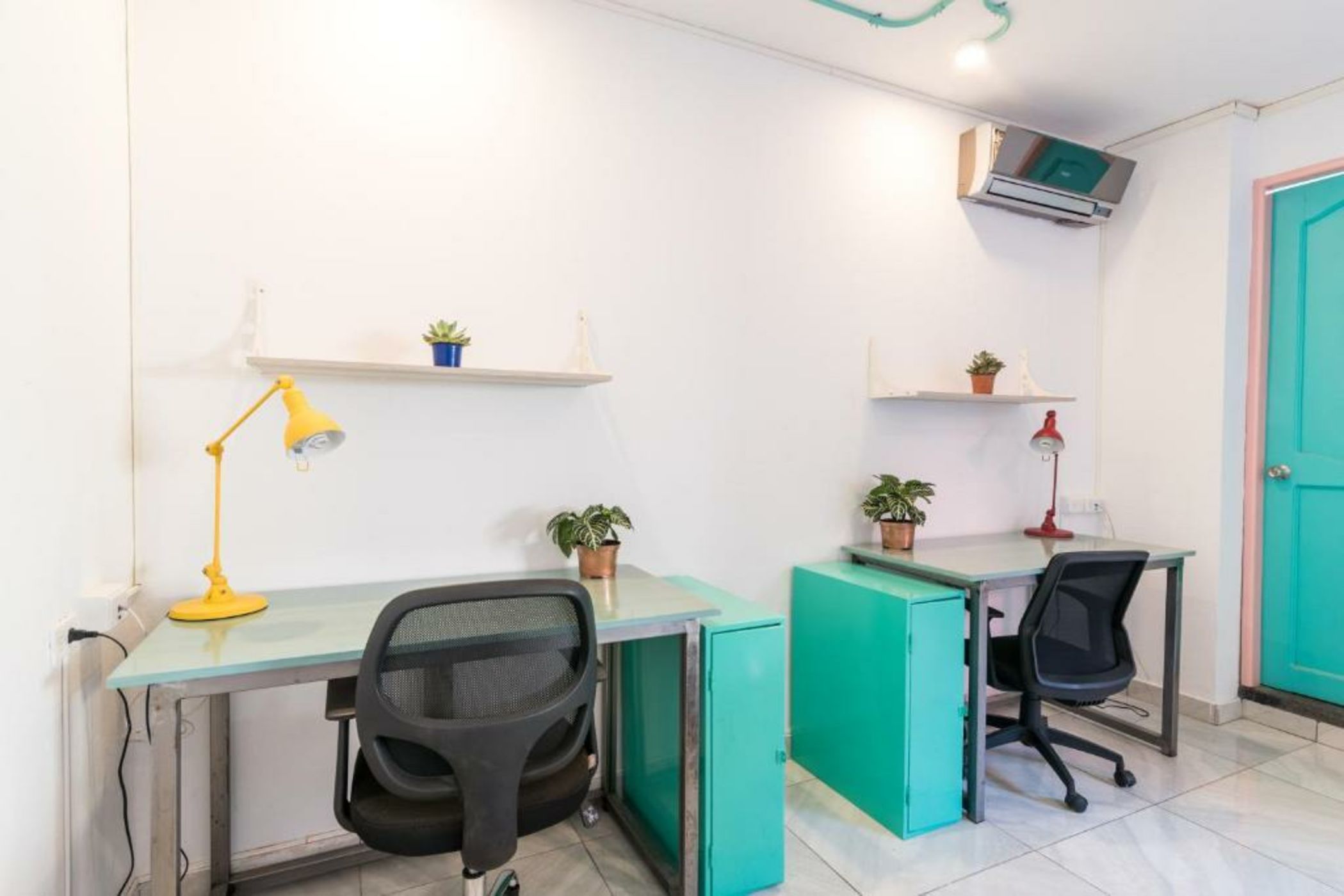 Flamingo Hostel & Coworking