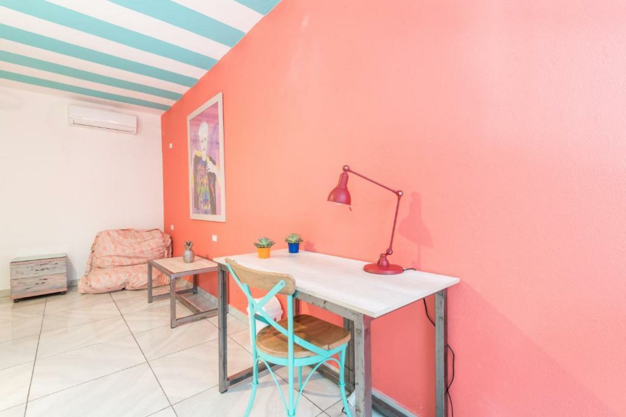 Flamingo Hostel & Coworking