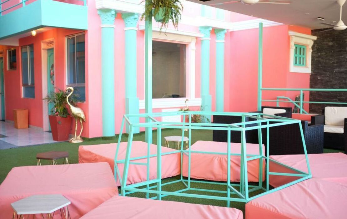Flamingo Hostel & Coworking