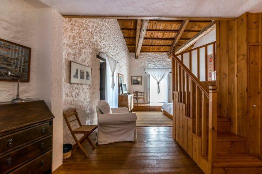 Bratsera Traditional Hotel