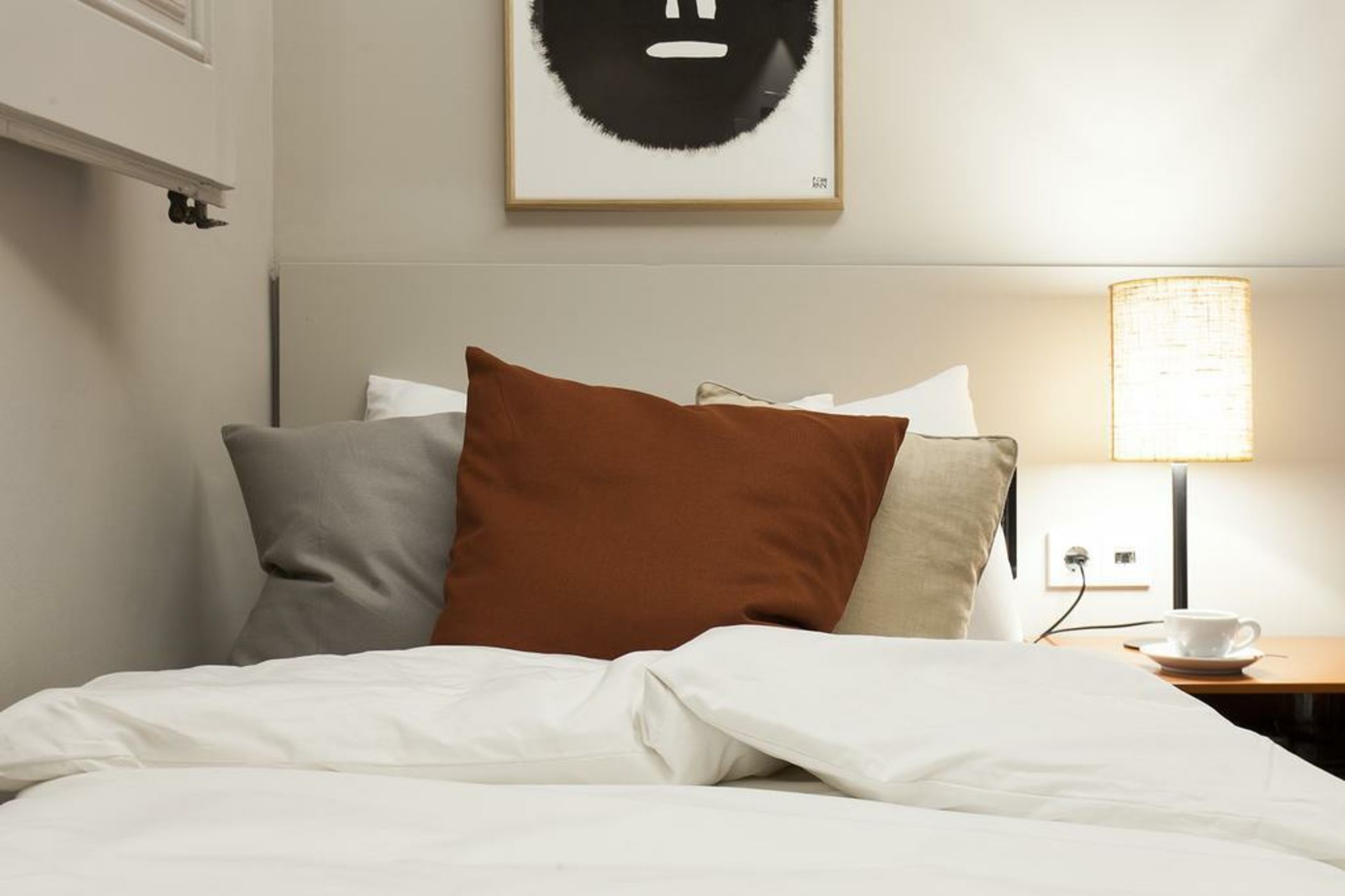 DestinationBCN - Universitat Rooms