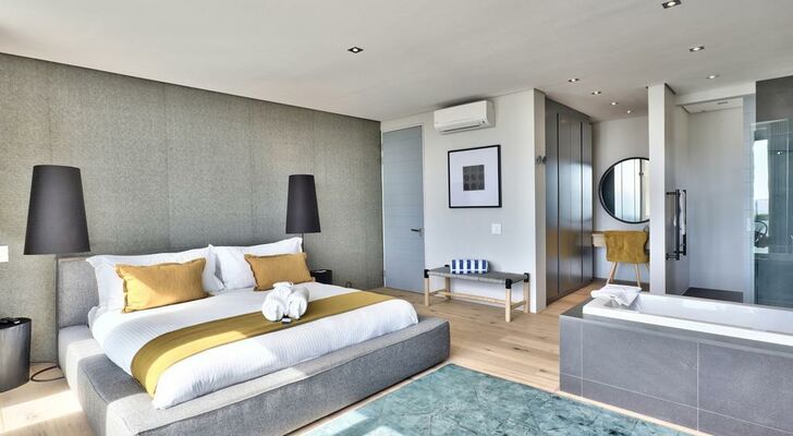 Elements Luxury Suites by Totalstay