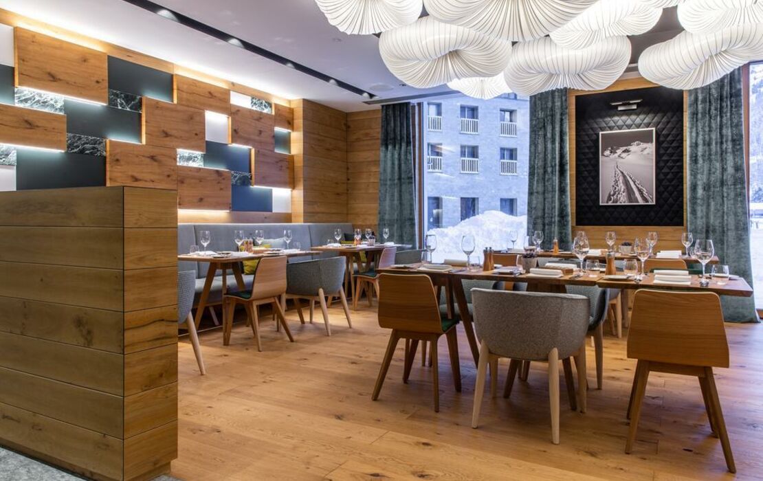 Radisson Blu Hotel Reussen, Andermatt, Andermatt, Suisse - My Boutique ...