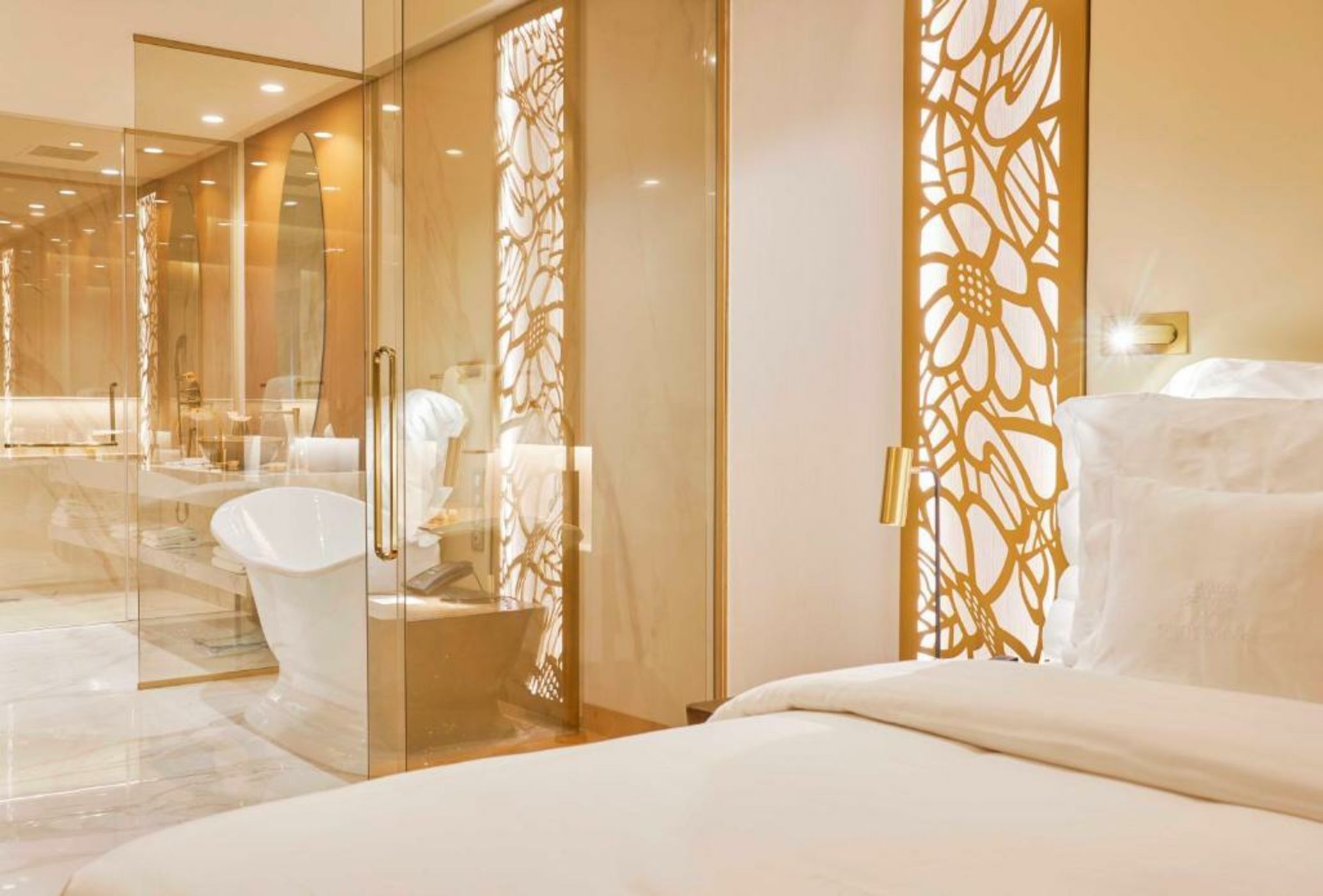 Savoy Palace - The Leading Hotels of the World - Savoy Signature