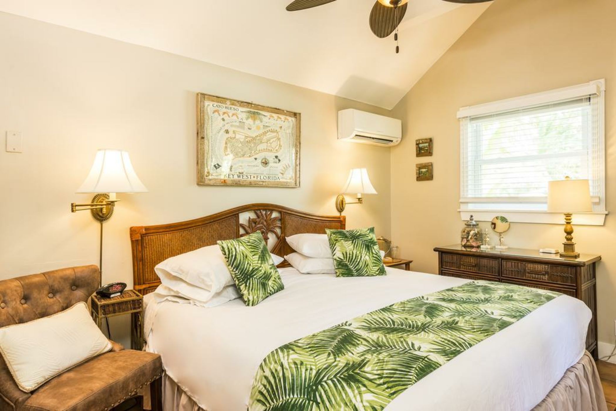 Andrews Inn & Garden Cottages