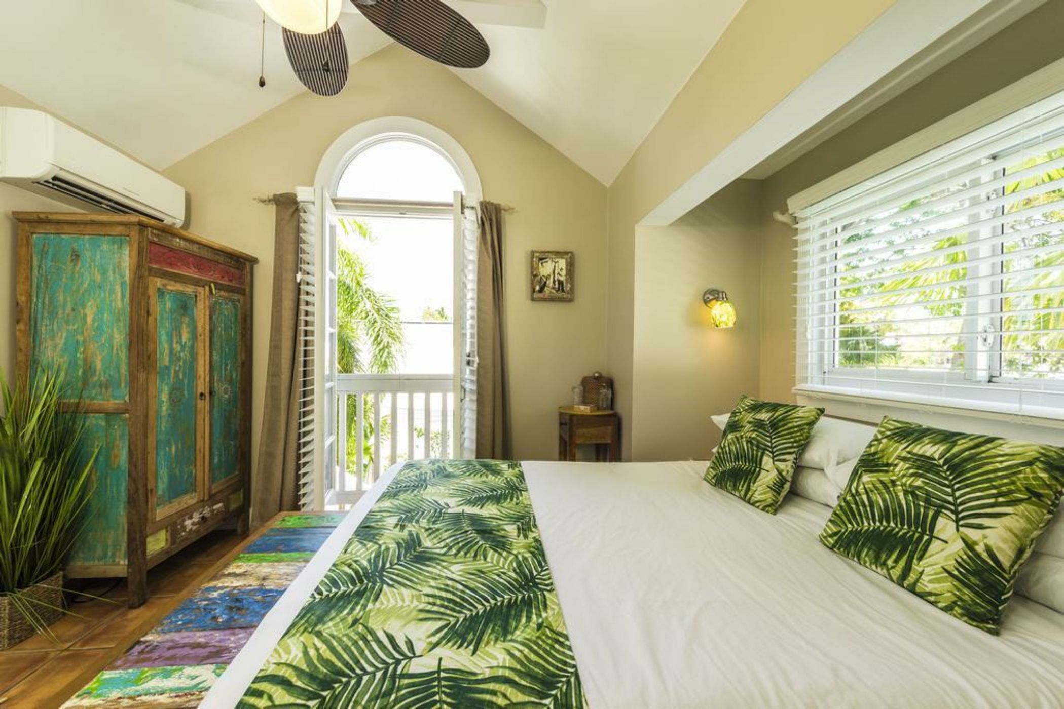 Andrews Inn & Garden Cottages