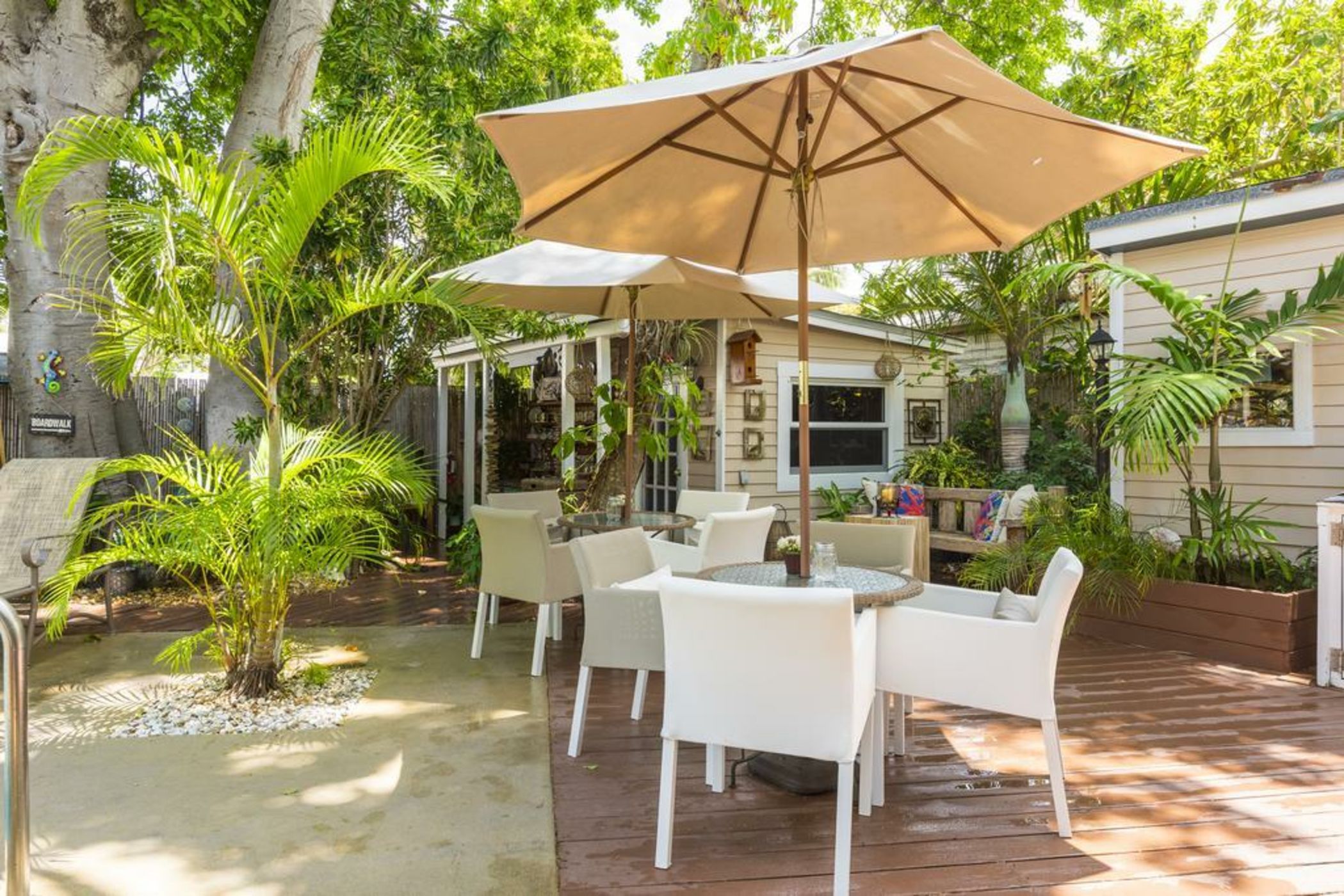 Andrews Inn & Garden Cottages