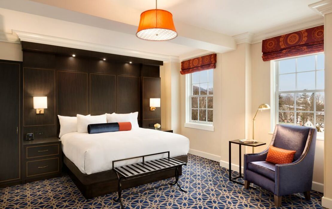 Hotel Saranac, Curio Collection By Hilton, a Design Boutique Hotel